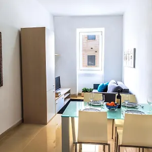 Appartamento Stylish St Julians 2 Bedroom For Rent In The Centre With Terrace, San Giuliano